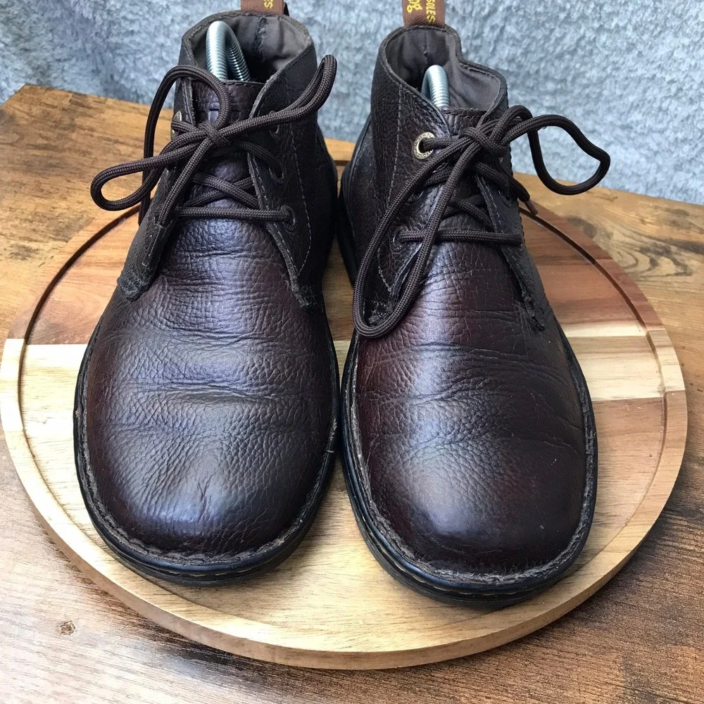 Dr. Martens Chukka Boots M 9 L 10 Brown Pebbled Leather AirWair Slip Resistant